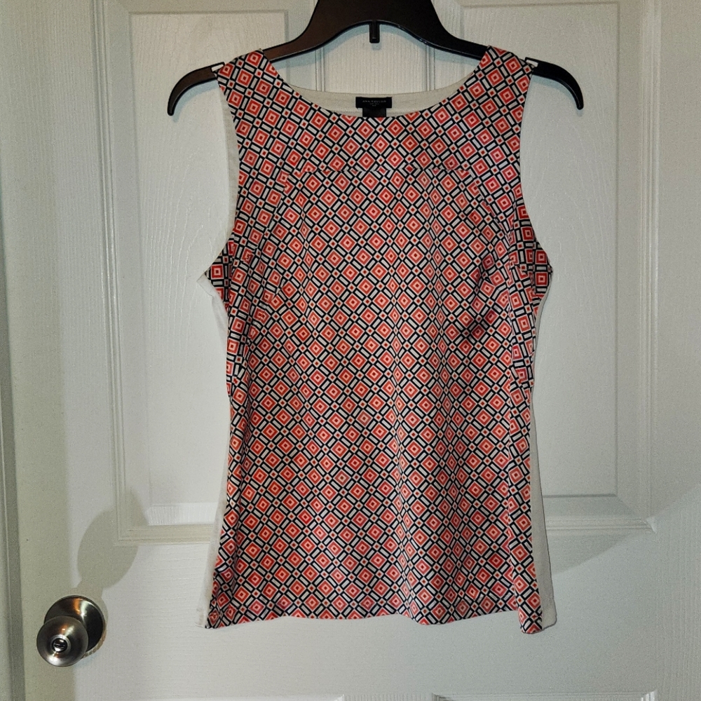 Ann Taylor Sleeveless  Blouse Shell Geometric Print with white back